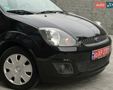 Черный Форд Фиеста, объемом двигателя 1.4 л и пробегом 184 тыс. км за 4750 $, фото 4 на Automoto.ua