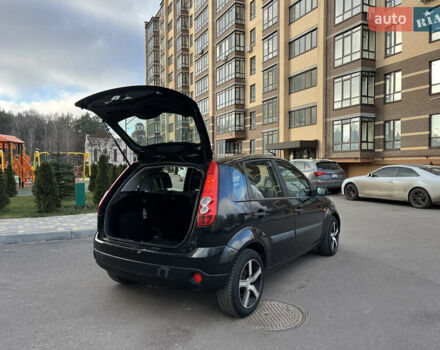 Черный Форд Фиеста, объемом двигателя 1.4 л и пробегом 210 тыс. км за 4200 $, фото 10 на Automoto.ua