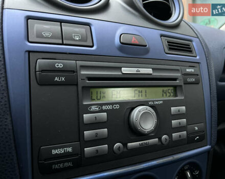 Черный Форд Фиеста, объемом двигателя 1.4 л и пробегом 184 тыс. км за 4750 $, фото 61 на Automoto.ua