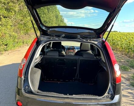 Черный Форд Фиеста, объемом двигателя 1.2 л и пробегом 0 тыс. км за 4300 $, фото 3 на Automoto.ua