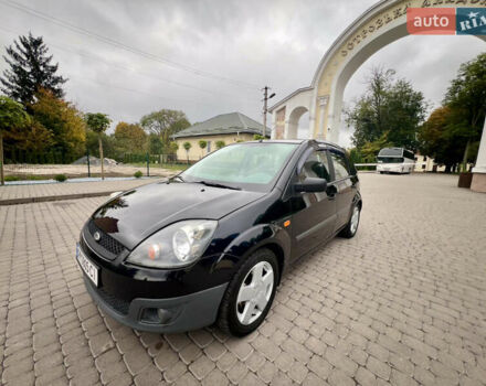 Чорний Форд Фієста, об'ємом двигуна 1.4 л та пробігом 215 тис. км за 3950 $, фото 1 на Automoto.ua