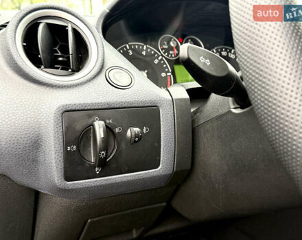 Черный Форд Фиеста, объемом двигателя 1.39 л и пробегом 112 тыс. км за 5899 $, фото 16 на Automoto.ua