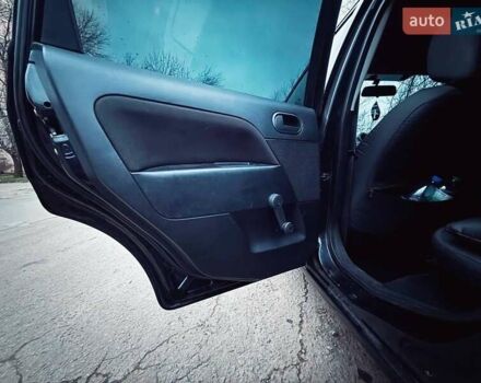 Чорний Форд Фієста, об'ємом двигуна 1.25 л та пробігом 246 тис. км за 4300 $, фото 6 на Automoto.ua