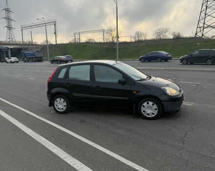 Черный Форд Фиеста, объемом двигателя 1.25 л и пробегом 116 тыс. км за 3800 $, фото 2 на Automoto.ua