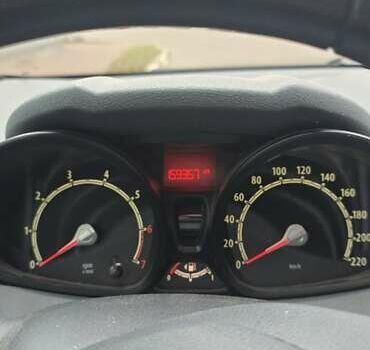 Черный Форд Фиеста, объемом двигателя 1.24 л и пробегом 160 тыс. км за 5600 $, фото 12 на Automoto.ua