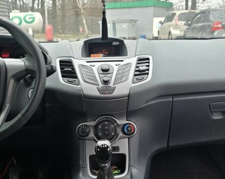 Чорний Форд Фієста, об'ємом двигуна 1.25 л та пробігом 160 тис. км за 5600 $, фото 5 на Automoto.ua