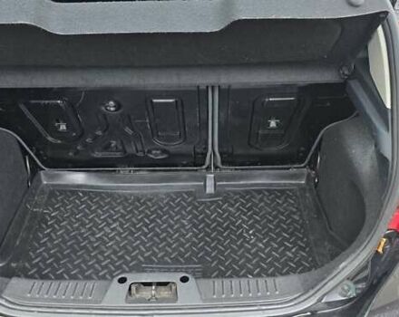 Черный Форд Фиеста, объемом двигателя 1.24 л и пробегом 160 тыс. км за 5600 $, фото 10 на Automoto.ua