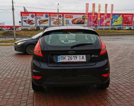 Черный Форд Фиеста, объемом двигателя 1.25 л и пробегом 99 тыс. км за 5750 $, фото 5 на Automoto.ua