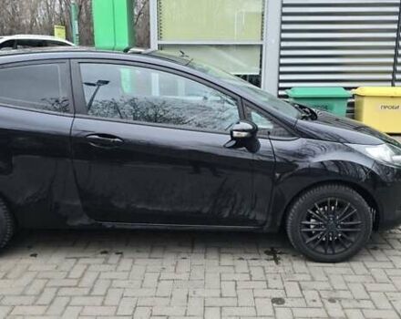 Черный Форд Фиеста, объемом двигателя 1.24 л и пробегом 160 тыс. км за 5600 $, фото 1 на Automoto.ua