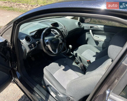 Черный Форд Фиеста, объемом двигателя 1.6 л и пробегом 230 тыс. км за 4700 $, фото 4 на Automoto.ua