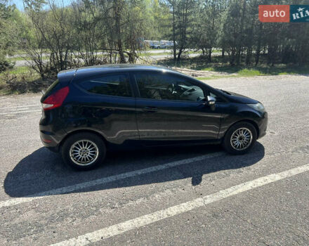 Черный Форд Фиеста, объемом двигателя 1.6 л и пробегом 230 тыс. км за 4700 $, фото 1 на Automoto.ua