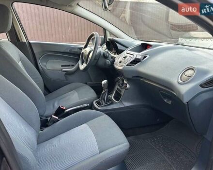 Черный Форд Фиеста, объемом двигателя 1.6 л и пробегом 210 тыс. км за 5000 $, фото 11 на Automoto.ua