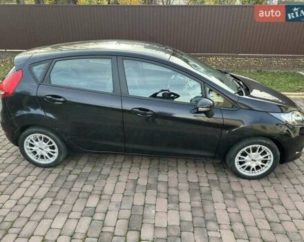 Черный Форд Фиеста, объемом двигателя 1.6 л и пробегом 210 тыс. км за 5000 $, фото 7 на Automoto.ua