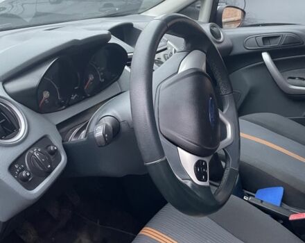 Черный Форд Фиеста, объемом двигателя 1.4 л и пробегом 147 тыс. км за 5254 $, фото 5 на Automoto.ua