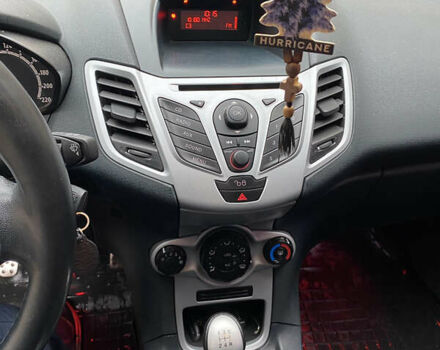 Черный Форд Фиеста, объемом двигателя 1.25 л и пробегом 180 тыс. км за 6700 $, фото 10 на Automoto.ua