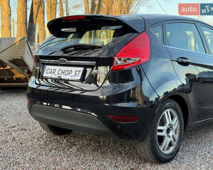 Чорний Форд Фієста, об'ємом двигуна 1.56 л та пробігом 280 тис. км за 5900 $, фото 12 на Automoto.ua