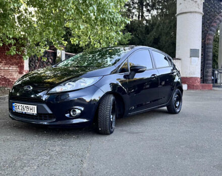 Черный Форд Фиеста, объемом двигателя 1.6 л и пробегом 286 тыс. км за 6550 $, фото 1 на Automoto.ua