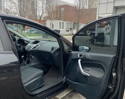 Черный Форд Фиеста, объемом двигателя 1.56 л и пробегом 322 тыс. км за 6200 $, фото 10 на Automoto.ua