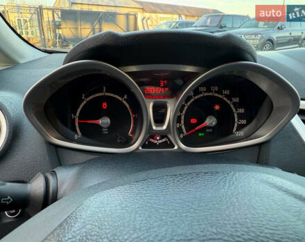 Чорний Форд Фієста, об'ємом двигуна 1.56 л та пробігом 280 тис. км за 5900 $, фото 32 на Automoto.ua