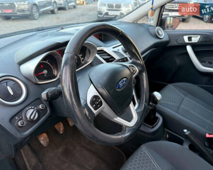 Чорний Форд Фієста, об'ємом двигуна 1.56 л та пробігом 280 тис. км за 5900 $, фото 28 на Automoto.ua