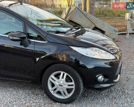 Чорний Форд Фієста, об'ємом двигуна 1.56 л та пробігом 280 тис. км за 5900 $, фото 16 на Automoto.ua