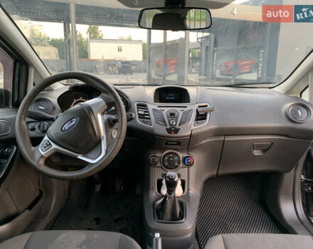Форд Фиеста 2013 в Киеве на Automoto.ua Черный Форд Фиеста, объемом двигателя 1.5 л и пробегом 256 тыс. км за 4800 $, фото 3 на Automoto.ua