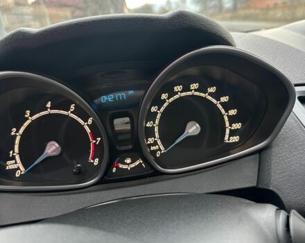 Черный Форд Фиеста, объемом двигателя 1 л и пробегом 42 тыс. км за 8000 $, фото 5 на Automoto.ua