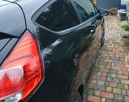 Черный Форд Фиеста, объемом двигателя 1 л и пробегом 100 тыс. км за 5700 $, фото 6 на Automoto.ua