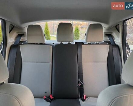 Черный Форд Фиеста, объемом двигателя 1.6 л и пробегом 213 тыс. км за 7333 $, фото 36 на Automoto.ua