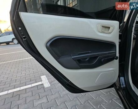 Черный Форд Фиеста, объемом двигателя 1.6 л и пробегом 213 тыс. км за 7333 $, фото 32 на Automoto.ua