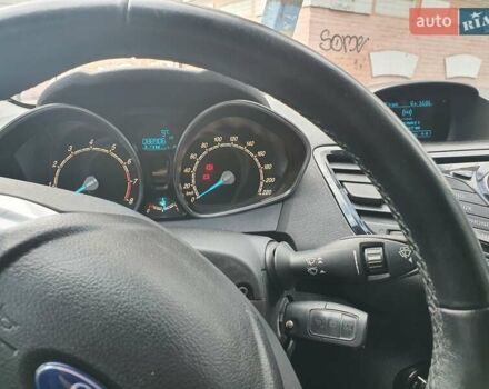 Черный Форд Фиеста, объемом двигателя 1 л и пробегом 100 тыс. км за 5700 $, фото 24 на Automoto.ua