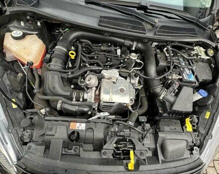 Черный Форд Фиеста, объемом двигателя 1 л и пробегом 42 тыс. км за 8000 $, фото 2 на Automoto.ua