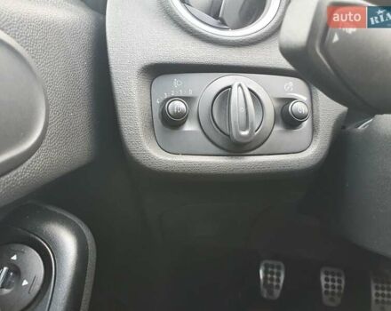 Черный Форд Фиеста, объемом двигателя 1 л и пробегом 100 тыс. км за 5700 $, фото 20 на Automoto.ua