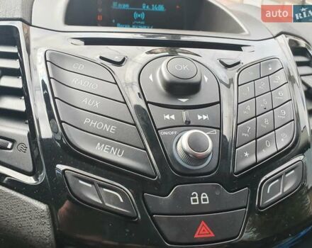 Черный Форд Фиеста, объемом двигателя 1 л и пробегом 100 тыс. км за 5700 $, фото 7 на Automoto.ua