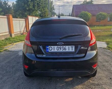 Черный Форд Фиеста, объемом двигателя 1.6 л и пробегом 345 тыс. км за 5000 $, фото 6 на Automoto.ua