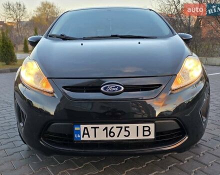 Черный Форд Фиеста, объемом двигателя 1.6 л и пробегом 213 тыс. км за 7333 $, фото 4 на Automoto.ua