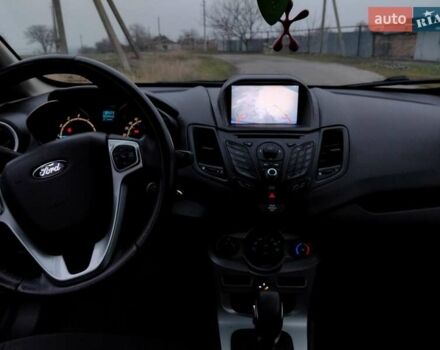 Черный Форд Фиеста, объемом двигателя 1.6 л и пробегом 350 тыс. км за 6500 $, фото 4 на Automoto.ua