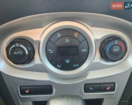 Чорний Форд Фієста, об'ємом двигуна 1.6 л та пробігом 117 тис. км за 6999 $, фото 20 на Automoto.ua