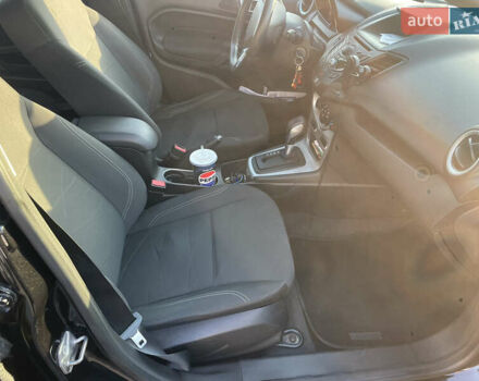 Черный Форд Фиеста, объемом двигателя 1.6 л и пробегом 145 тыс. км за 7500 $, фото 7 на Automoto.ua