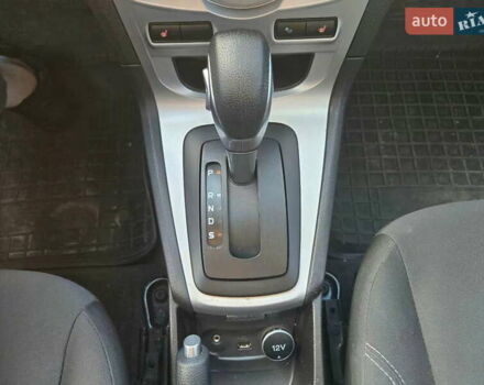 Чорний Форд Фієста, об'ємом двигуна 1.6 л та пробігом 117 тис. км за 6999 $, фото 21 на Automoto.ua