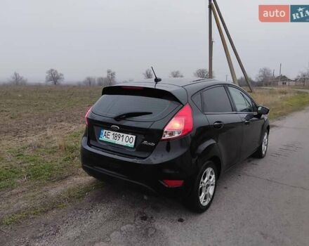 Черный Форд Фиеста, объемом двигателя 1.6 л и пробегом 350 тыс. км за 6500 $, фото 1 на Automoto.ua