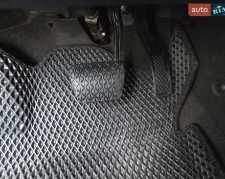 Черный Форд Фиеста, объемом двигателя 1.6 л и пробегом 71 тыс. км за 7999 $, фото 29 на Automoto.ua