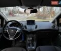 Черный Форд Фиеста, объемом двигателя 1 л и пробегом 131 тыс. км за 7840 $, фото 25 на Automoto.ua