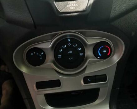 Чорний Форд Фієста, об'ємом двигуна 1.6 л та пробігом 130 тис. км за 8500 $, фото 7 на Automoto.ua