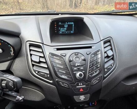 Черный Форд Фиеста, объемом двигателя 1.6 л и пробегом 71 тыс. км за 7999 $, фото 30 на Automoto.ua