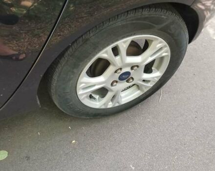 Чорний Форд Фієста, об'ємом двигуна 1.6 л та пробігом 130 тис. км за 8500 $, фото 19 на Automoto.ua