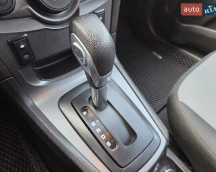 Черный Форд Фиеста, объемом двигателя 1.6 л и пробегом 71 тыс. км за 7999 $, фото 28 на Automoto.ua