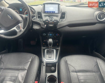 Чорний Форд Фієста, об'ємом двигуна 1.6 л та пробігом 218 тис. км за 8500 $, фото 7 на Automoto.ua