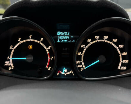 Чорний Форд Фієста, об'ємом двигуна 1 л та пробігом 131 тис. км за 8200 $, фото 11 на Automoto.ua