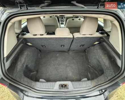 Черный Форд Фиеста, объемом двигателя 1.6 л и пробегом 117 тыс. км за 6800 $, фото 7 на Automoto.ua